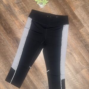 Tek Gear Black and Gray Leggings